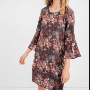 Garnet Hill 100 % Silk floral mini shift Dress size 4 ruffle Sleeve Boho J